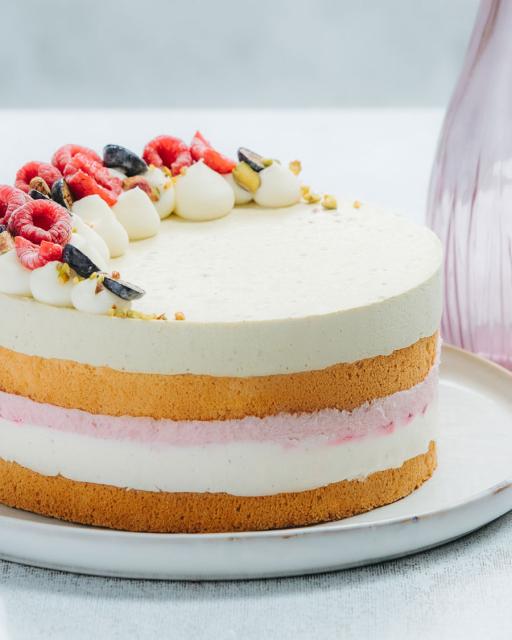 Pistachio raspberry cream cake