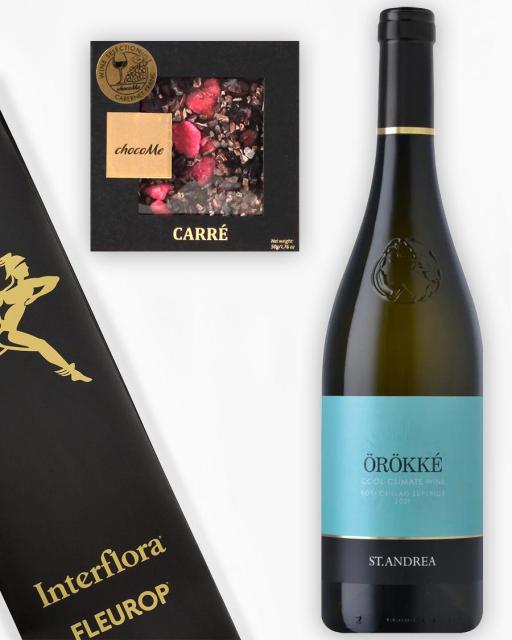 Gift bag with St Andrea Örökké white wine and "Cabernet franc" chocolate bar