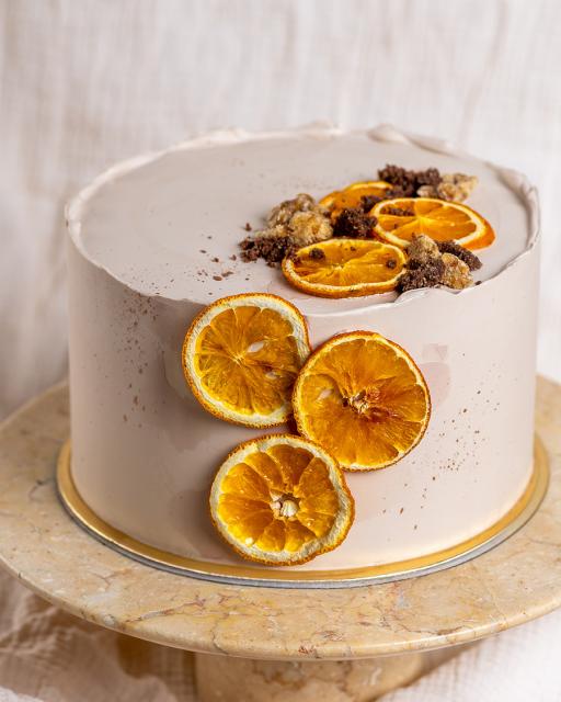 Vanília-málna-mangó torta