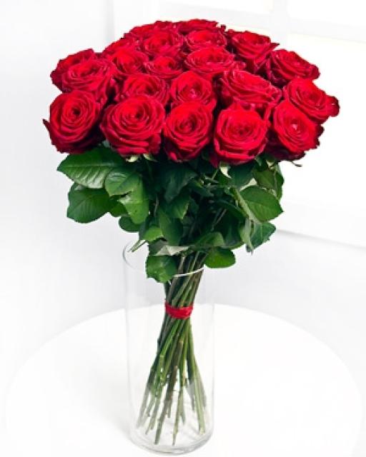 WHOLESALE - TALLINN/TARTU ROSES CUT FLOWERS. CHOOSE QUANTITY. (min. quantity 40 roses)