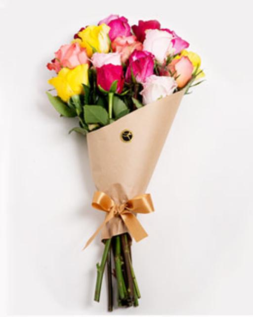 WHOLESALE - TALLINN/TARTU SEMICOLOR ROSES IN BOUQUET. Choose the amount(min. quantity 10 bouquets)